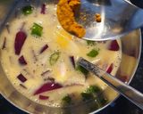 A picture of step 4 of Masala bread omelette.
