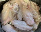 รูปขั้นตอนการทำที่ 1 ของ ปีกไก่ทอดน้ำปลา กรุ้บ กรอบ ชอบทุกคน