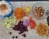 A picture of step 1 of Diet Bhel.