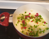Foto del paso 3 de la receta: Patatas con sepia y almejas