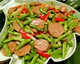 Foto langkah ke 6 dari resep Tumis Baby Buncis Bakso (Menu Sahur Simpel).