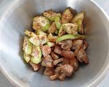 Фото кроку 5 до Салат с кабачками и шампиньонами запеченными в духовке.