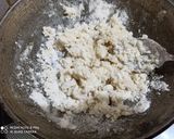 A picture of step 4 of Prawns Rissois.