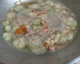Foto langkah ke 6 dari resep Sup oyong bihun.