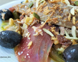 Foto del paso 5 de la receta: Ensalada de tomate con mojama, sardinas y frut@s sec@s