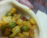 A picture of step 4 of Dahi Samosa Chaat.