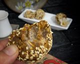 صورة لخطوة 4 من وصفة كرات التمر محشية بالطحينية