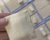 صورة لخطوة 1 من وصفة مربعات البف باستري 😋