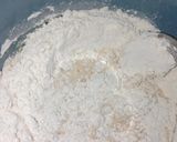 Foto langkah ke 2 dari resep Dasar Roti Tanpa Ulen dengan Minyak.