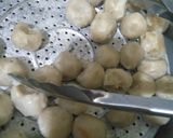 Foto langkah ke 7 dari resep Cilok isi telur dadar.