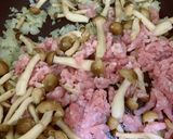 本菇肉醬意粉的食譜步驟2照片