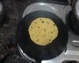 A picture of step 2 of Methi thepla.
