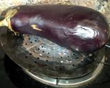 A picture of step 1 of Arabic Mutabbal.