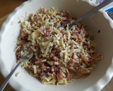 Foto del paso 2 de la receta: Empanadas de salchichas de Viena y bacon ahumado para congelar