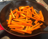 Foto del paso 2 de la receta: Solomillos de pollo en sartén de hierro fundido