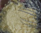 Foto langkah ke 5 dari resep Banana Cheese Bread.