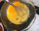 Foto langkah ke 3 dari resep Bolu pisang moist, mekar, no mixer, no oven.