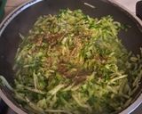 Foto del passaggio 3 della ricetta Strudel vegetariano con zucchine e stracchino