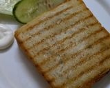 A picture of step 5 of Egg and cheese sandwich.