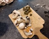 Foto del paso 3 de la receta: Cintas cortadas a cuchillo con salsa caprese reversionada