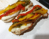 Foto del paso 3 de la receta: Pepito de lomo de cerdo con pimientos asados y queso