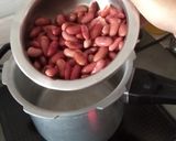 A picture of step 1 of રાજમા અને જીરારાઈસ.