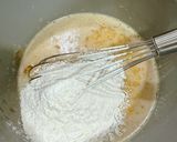Gambar langkah 3 resipi 👩‍🍳Kek Pisang Koko Kukus.