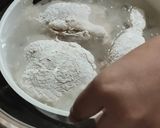 Foto langkah ke 6 dari resep Ayam Goreng Tepung ala KFC.
