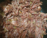 Foto del paso 3 de la receta: Timbal de pato confitado con parmentier de patata