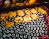 A picture of step 4 of Sindhi Koki.