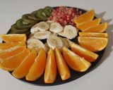 Une image de l'étape 6 de Assiette de fruits frais coupés 🍴.