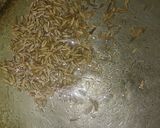 A picture of step 2 of Hara masala lauki.