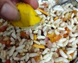 A picture of step 3 of Bhelpuri Tamilnadu evening snack.