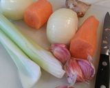 A picture of step 3 of Chicken stock.