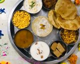 A picture of step 3 of Veg thali Holi special.