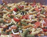 A picture of step 4 of Pepperoni pizza pasta salad.