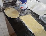 Foto del paso 3 de la receta: Sorrentinos de pollo y espinaca