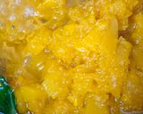 A picture of step 2 of Spicy pumpkin curry.