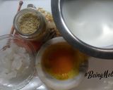 A picture of step 1 of Kesari Badam Pista Milk.
