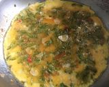 Foto langkah ke 7 dari resep Telor Dadar Pare.