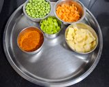 A picture of step 1 of Rice khichu Ball.