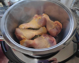 Foto del paso 1 de la receta: Jamoncitos de pollo a la cerveza con puré de patatas