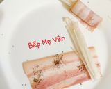 Hình bước làm 2 của món Thịt ba rọi xông khói cuộn nấm kim châm