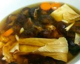 Foto langkah ke 3 dari resep Sop Ayam Jamur kembang tahu Slow Cooker.