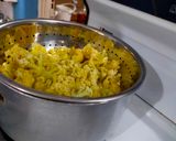 A picture of step 1 of Chatpata Sindhi flower.
