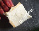 A picture of step 2 of Bread samosa.