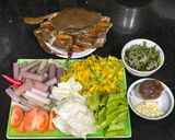Hình bước làm 1 của món Canh chua cua bông điên điển