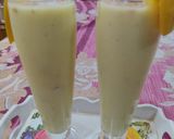 A picture of step 4 of Mango dry fruits shake.