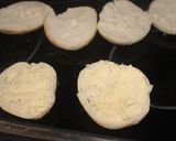 Foto del paso 1 de la receta: Bocadillitos de sobras de tortilla de alcachofas y queso fresco