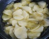 Foto del paso 2 de la receta: Tortilla de patata a los 3 quesos
